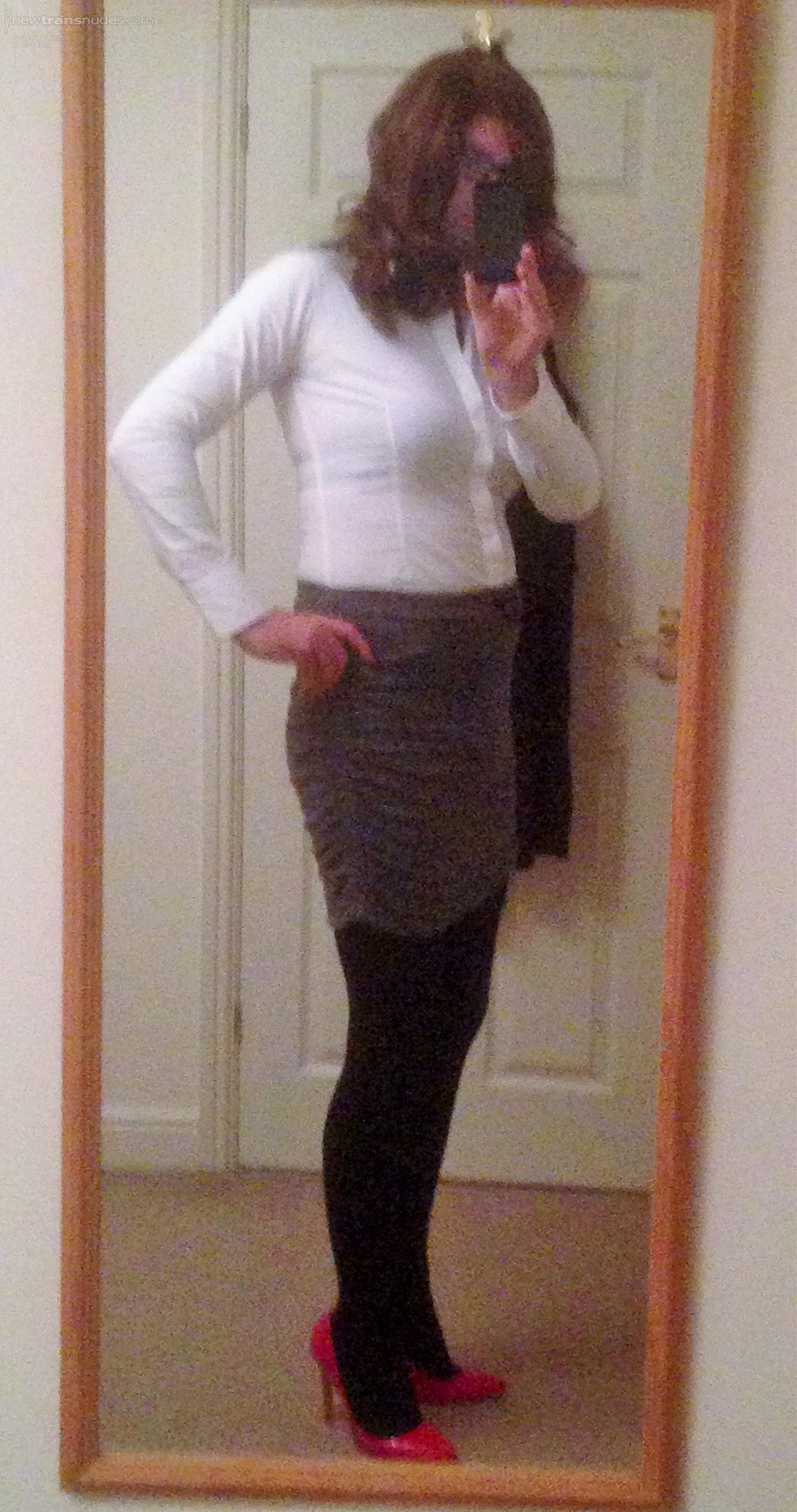 Can this slutty secretary take notes?