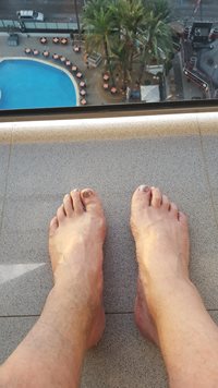 Sparkling Toes in spain