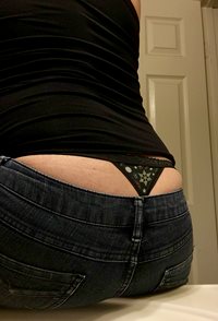 Testing jeans and thong. Dont want to show whale tail