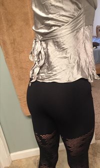Shinny silky top with leggings