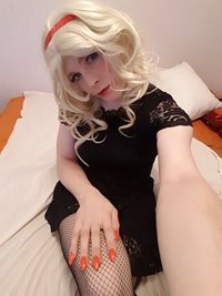 New lace dress, new nails.... How do I look ? ^.^  
