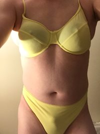 I do love yellow