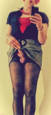You like a gurl with little something extra under her skirt don't you Xx