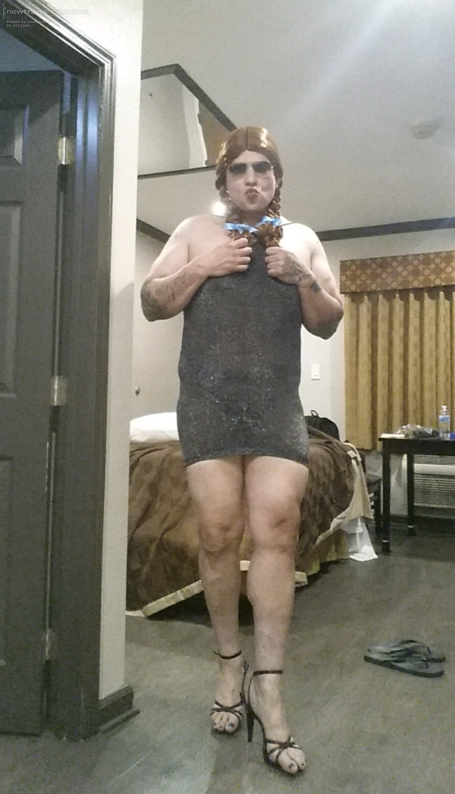 I felt very sexy this past Pride week & I'm proud of who I am~