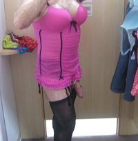 FITTING ROOM