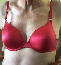 A red Warners t-shirt bra continues my Salute to Bras.
