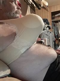 Big tits in wifes bra