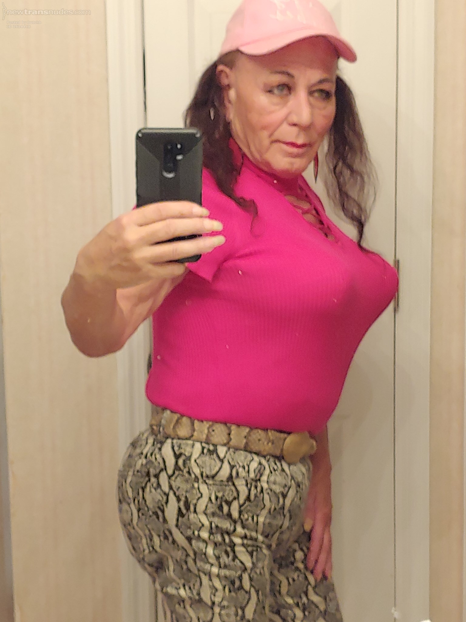 This girl loves to show off her huge tits and nice ass!