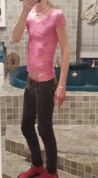 Pink lace T with skinny jeans