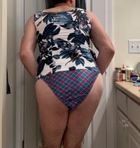 New dress I bought for the wife....it fits me pretty nice.