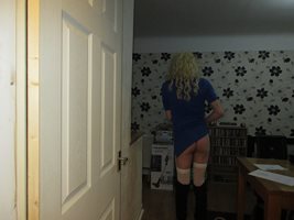 Debbie the slut being a pick tease by giving a little bit of a glimpse of w...