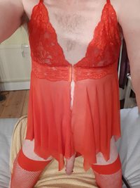 Red sissy slut wants a master to serve