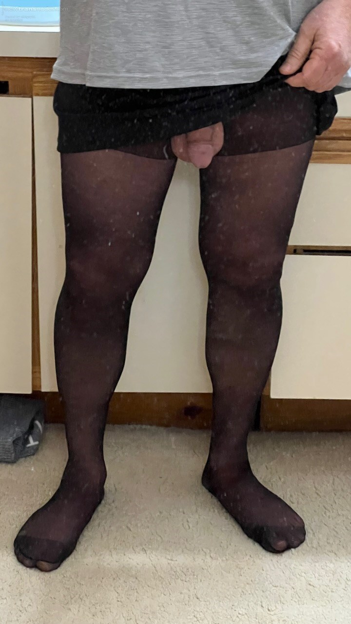 You think my skirt's a little too short?