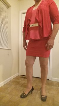 A full body shot in my pink tube dress and heels.