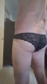 Need help taking butt pics.