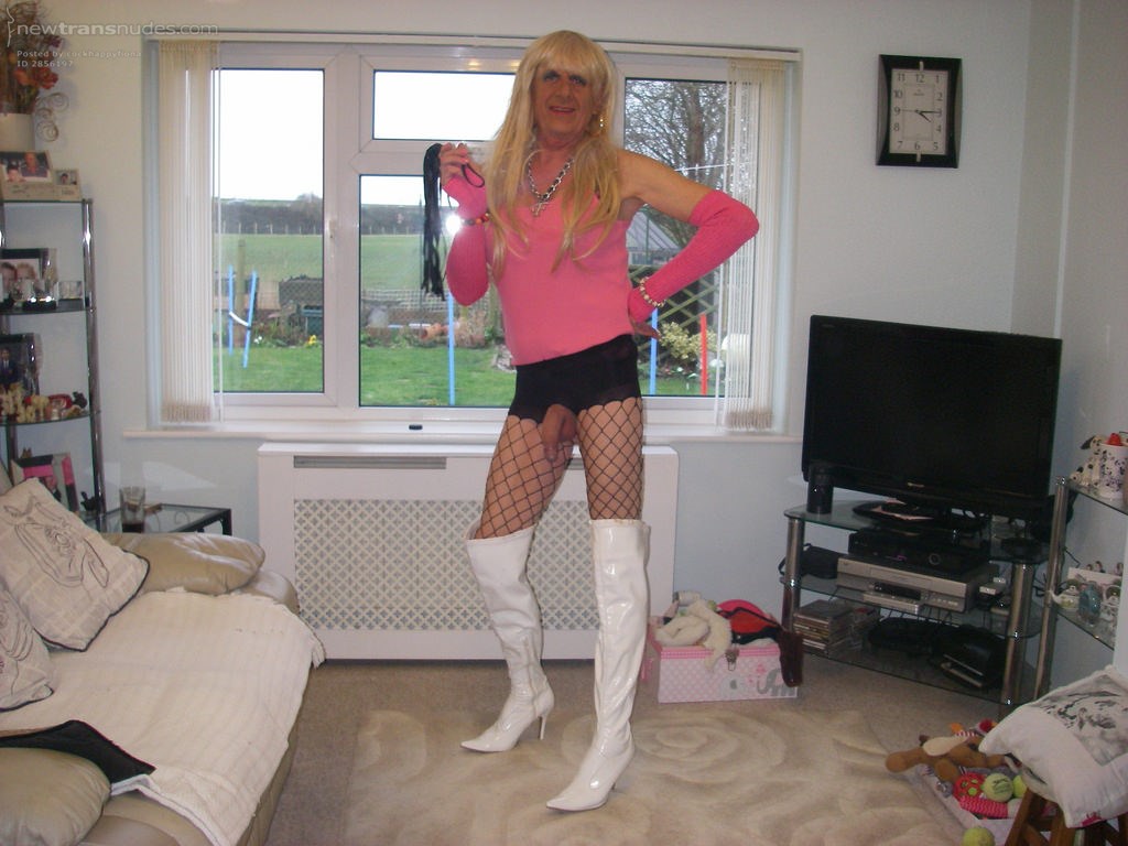 Feeling so hot and sexy. xx