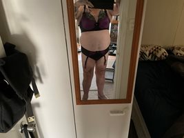Trying my new sexy bra and undies on