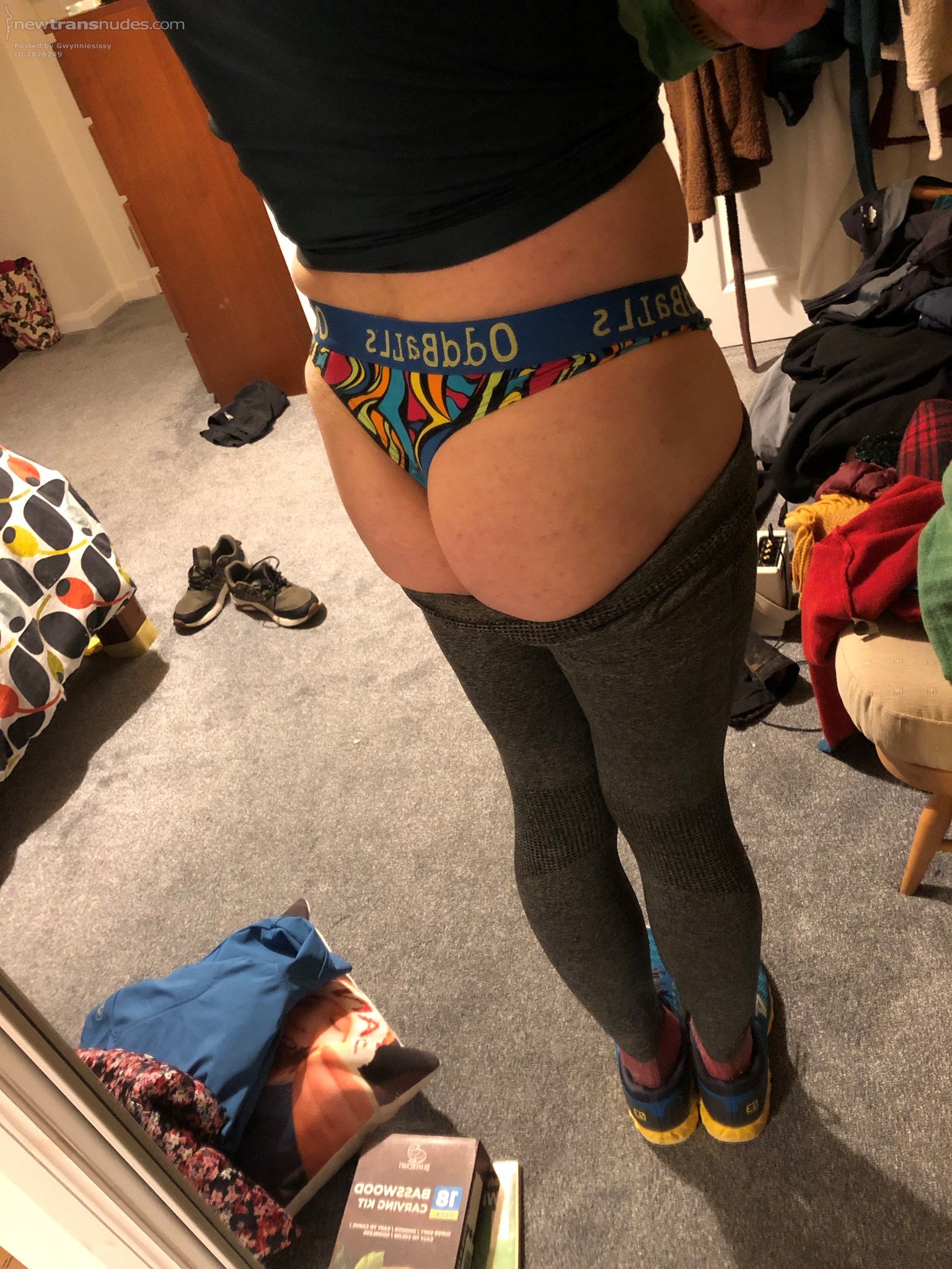 Would you lick out my post gym bum! Xx