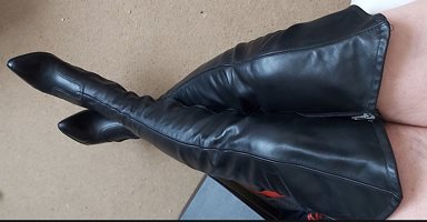 Leather thighboots