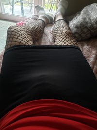 Anyone want to play with a lonely sissy? 💋💋💋