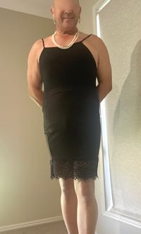 a request to see a bulge in this lace bottom skirt so here you are!