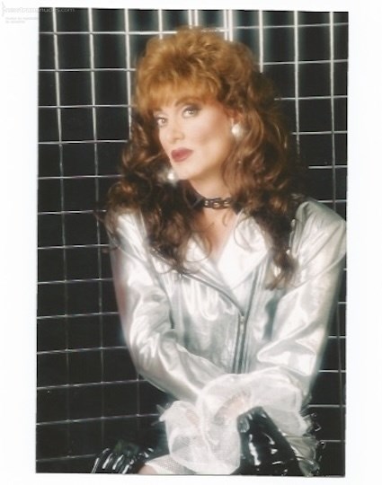 Let's hit a few clubs*