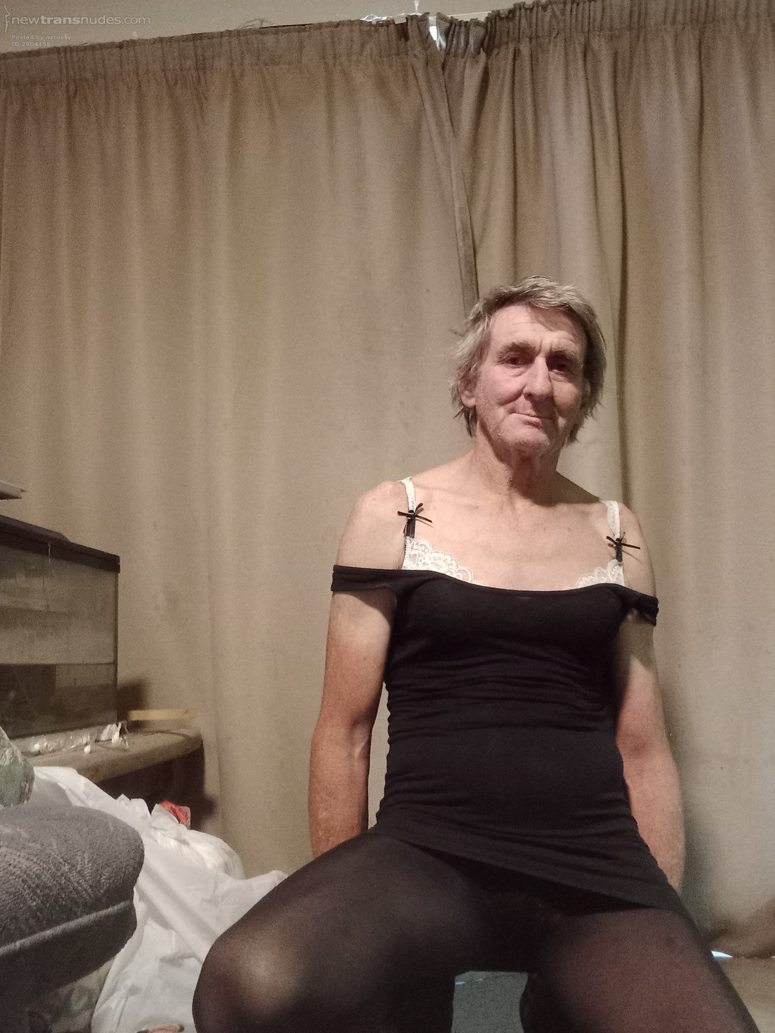 Anyone like to come play with me?