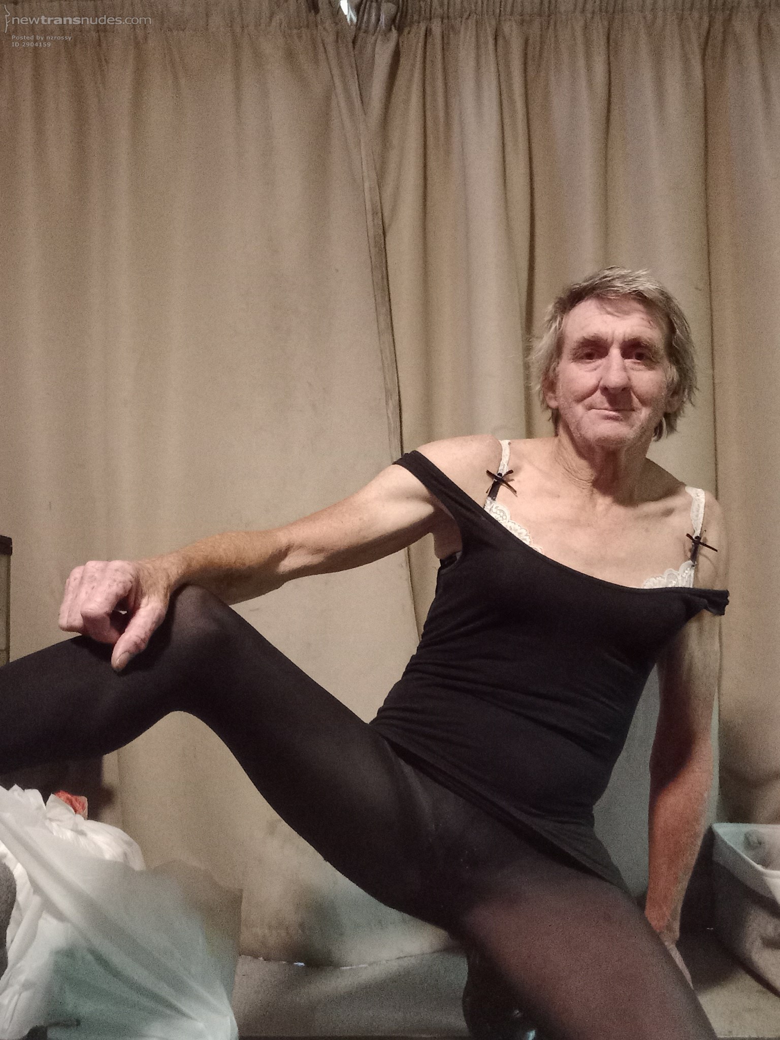 Anyone like to come play with me?