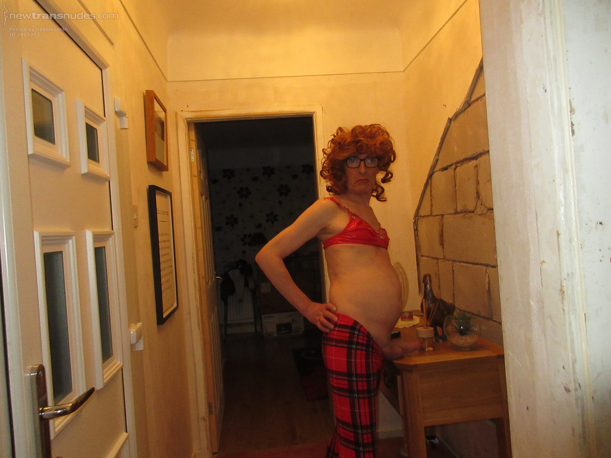 Wry are you freaking out it's your bigger than me don't worry it will not h...