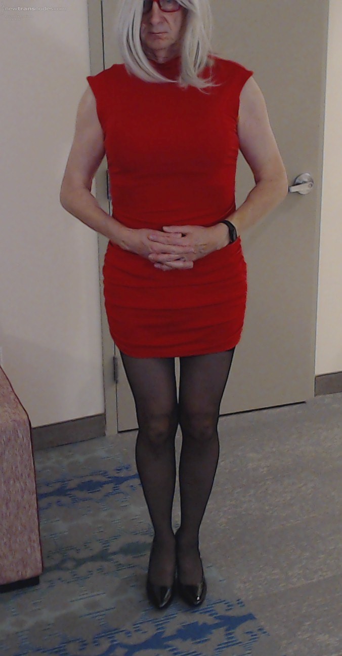lady in red