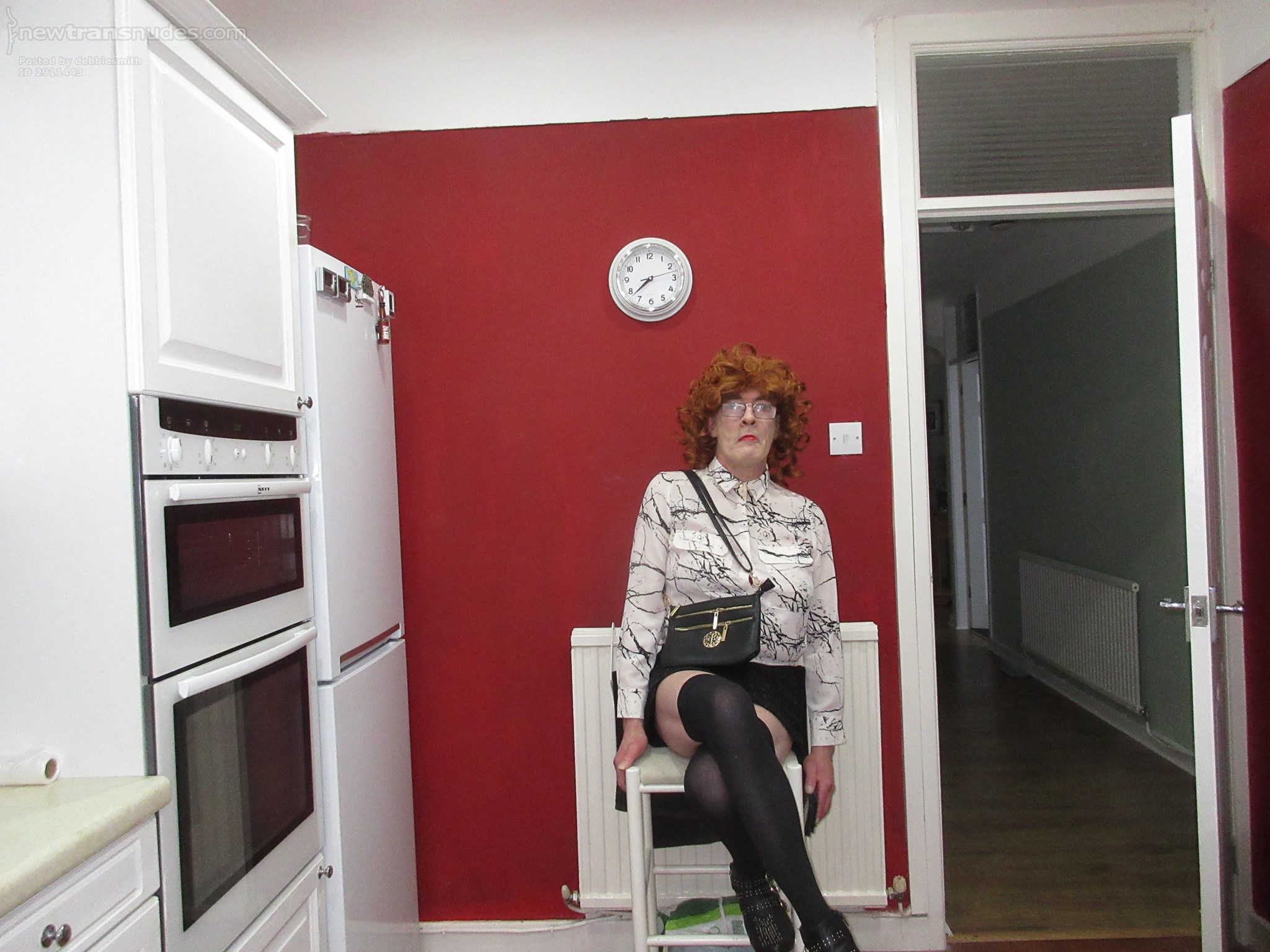 As per normal my boyfriend is late to arrive to take me out for a drink