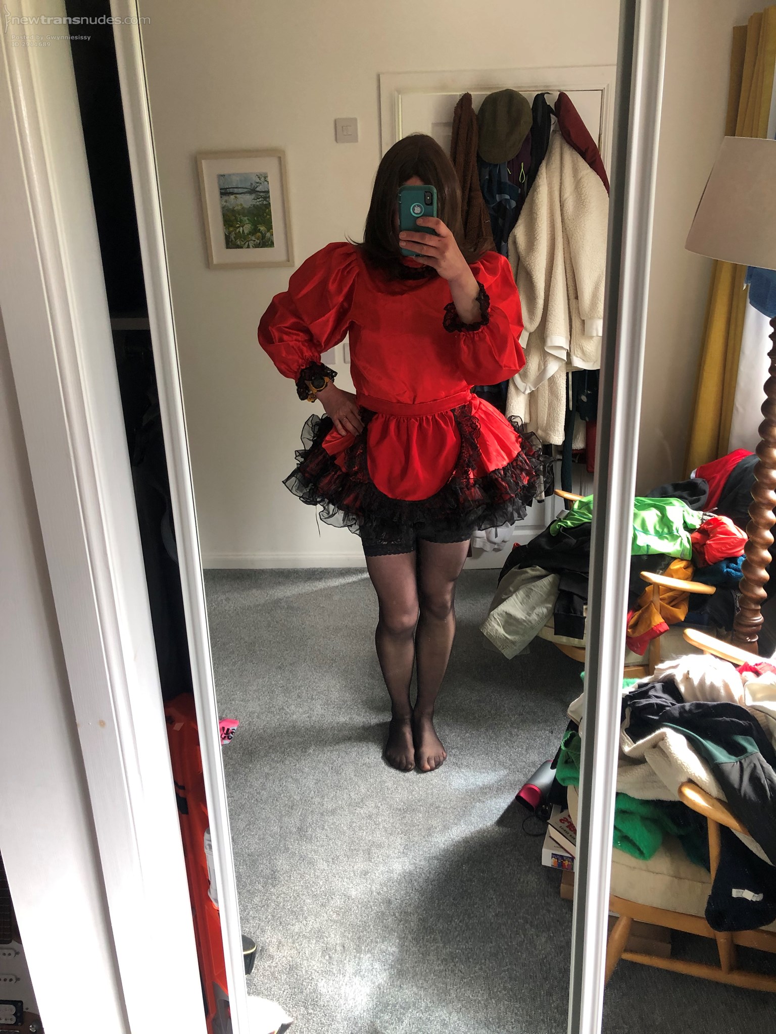 I looovvvveeeee serving in my maids dresses! Xx