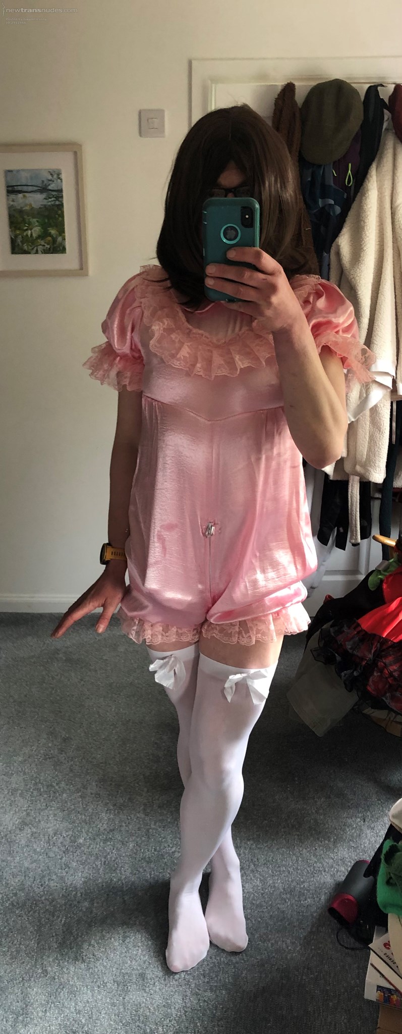 Oooppsss! I get sooo turned on dressing for piccies! Xx