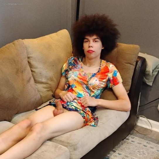 2025-06-05: I set up a photo shoot for Ava, my newest "project", at the Par...