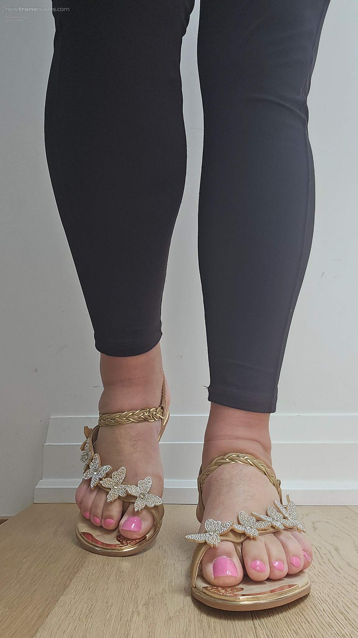 Sexy Sandals & Painted Toes