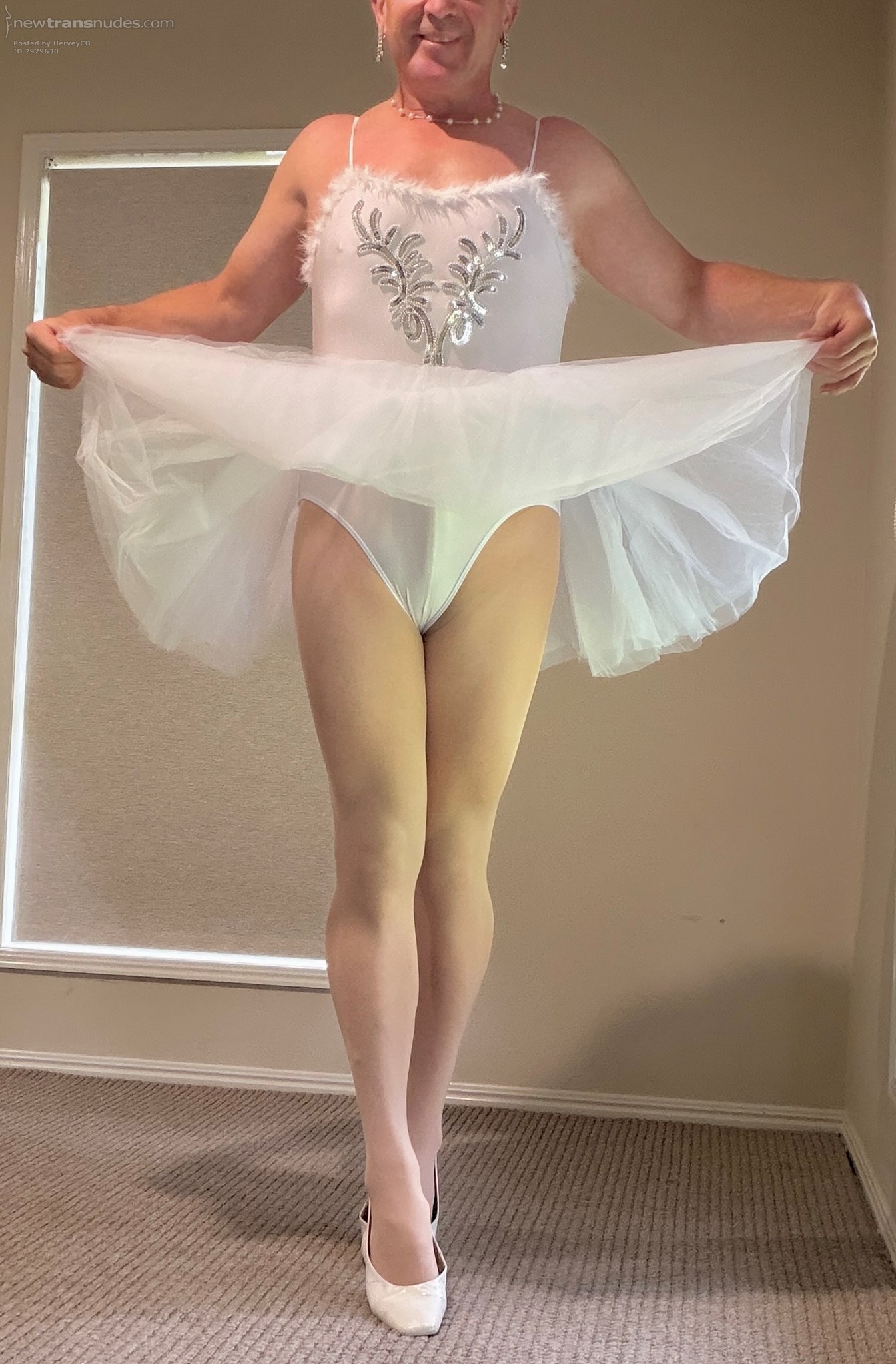 a couple more pics from a recent dance class