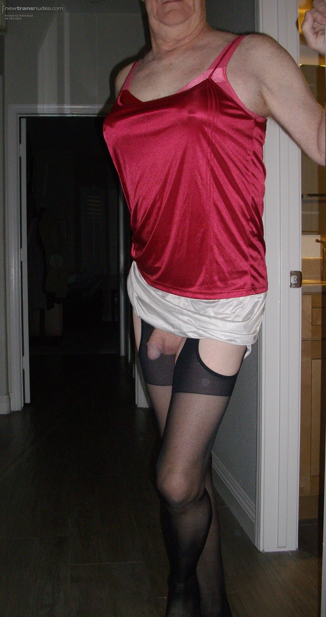 Showing off my natural boobs and clitty