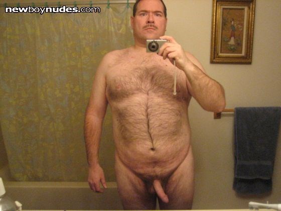 Me. Looking to hook up with hot guys!