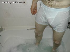 I love wet underwear especially if its white.