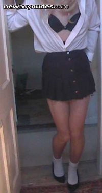 Another schoolgirl pic, by request
