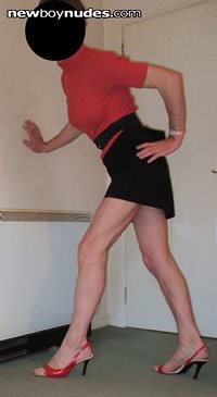Do I look sexy without nylons ?