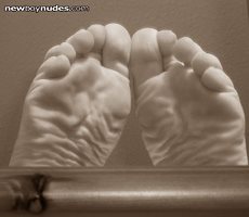 Some new b/w sepia shots of my wrinkly soft soles and tops/toes