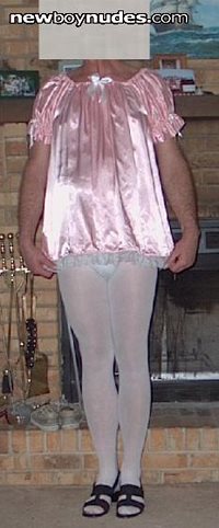 In a pink dress, I love being a little sissy girl!