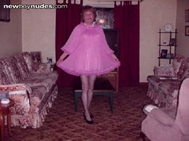 Phylliss in her Pink Outfit