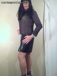 Tranny Gurl all dressed up for a Nite on the town. Take a look at profile f...