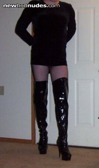black mini dress and boots