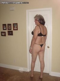 A Granny Tranny that really needs to suck cock