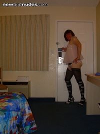 looking for a guy to suck off at hotel 6