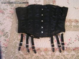 Does anyone like corsets?