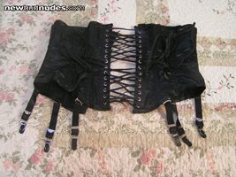 Does anyone like corsets?
